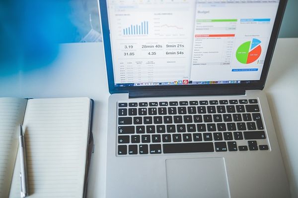 Szukasz klientów w biznesie B2B? Odkryj moc nowoczesnych strategii!